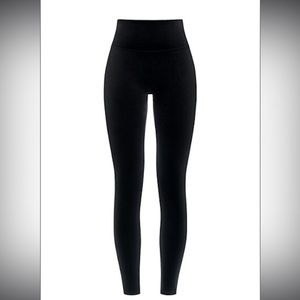 Spanx Velvet High-Waisted Leggings size large